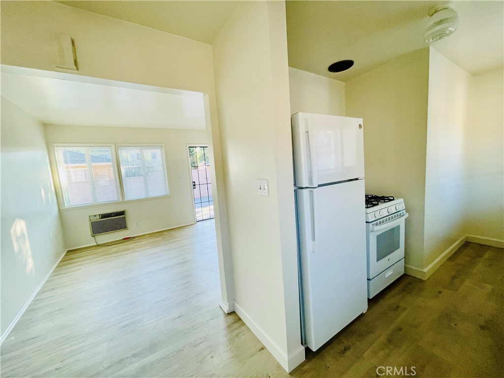 731 S Almansor