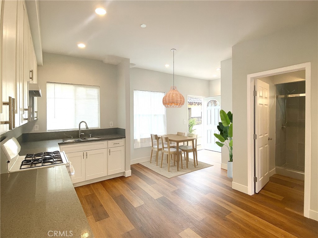 300 Alhambra Road E D