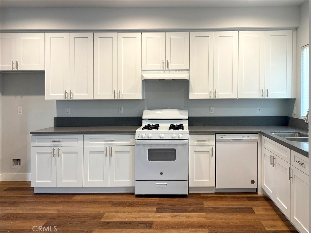 300 Alhambra Road E D