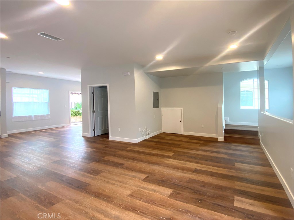 300 Alhambra Road E D