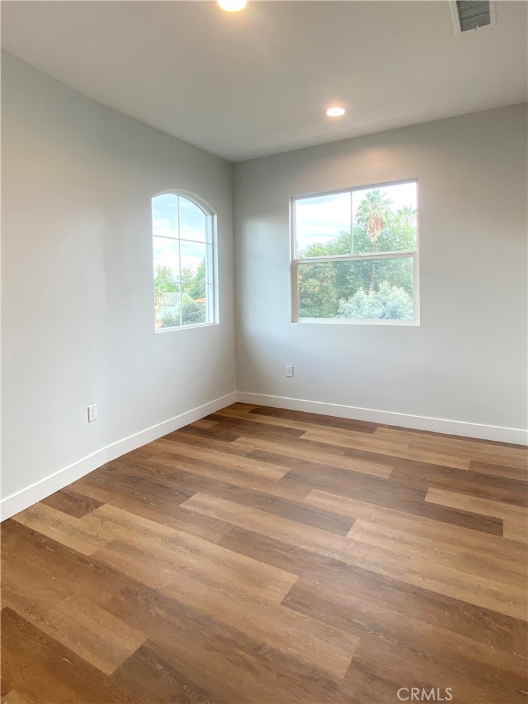 300 Alhambra Road E F