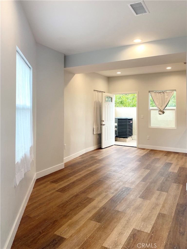 300 Alhambra Road E F