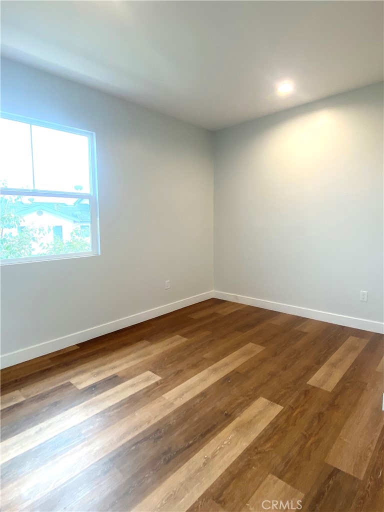 300 Alhambra Road E F