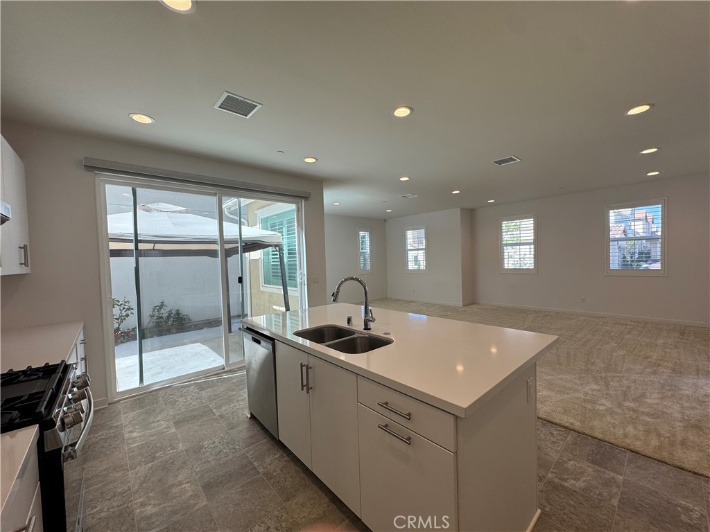 7018 Aloe Ln