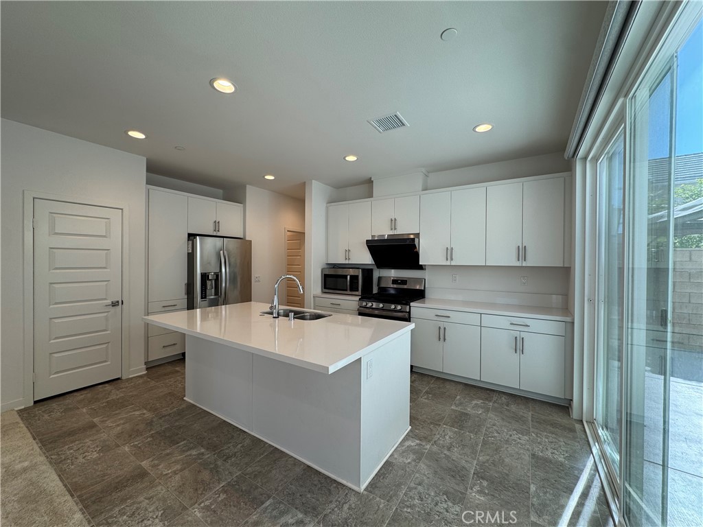 7018 Aloe Ln