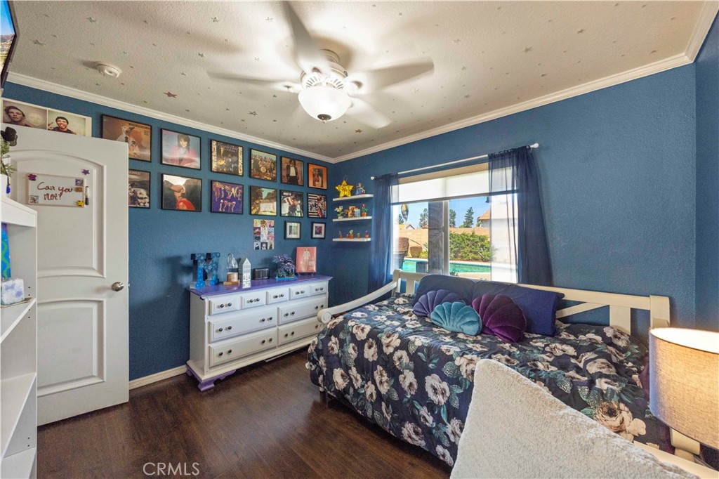 16577 Flower Glen