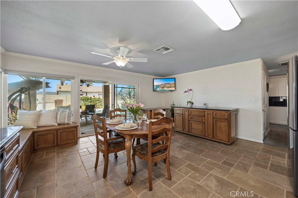 16577 Flower Glen