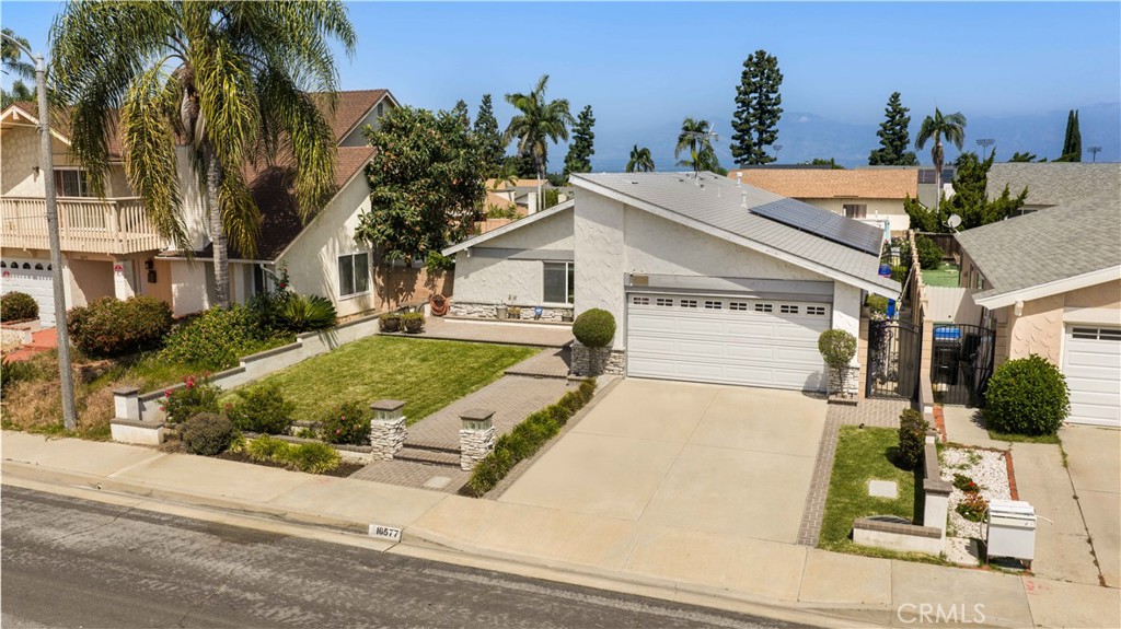 16577 Flower Glen