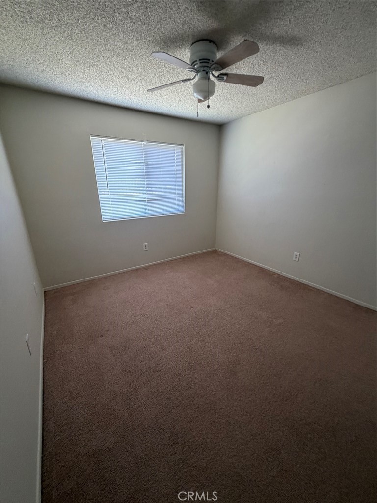 1335 N Elderberry