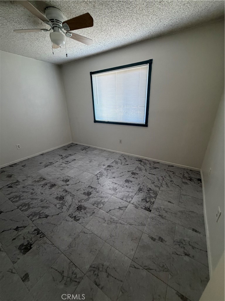 1335 N Elderberry