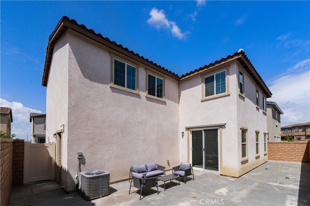 3918 E E Cambria Privado