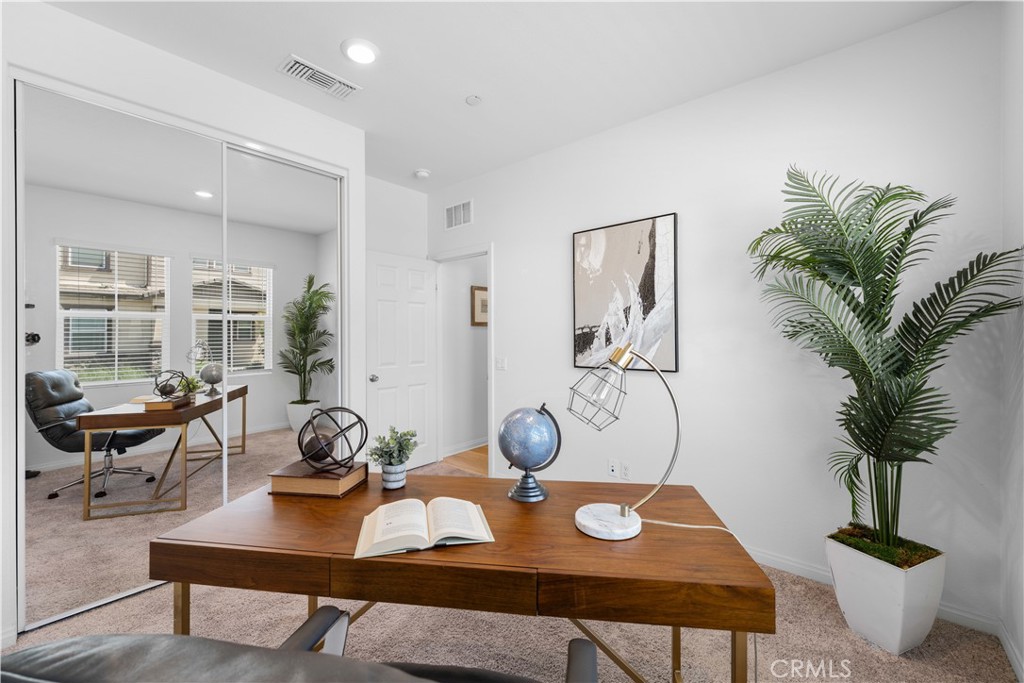 3918 E E Cambria Privado