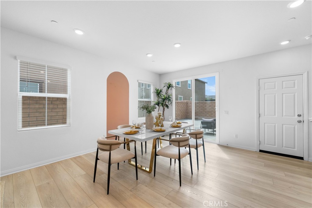 3918 E E Cambria Privado