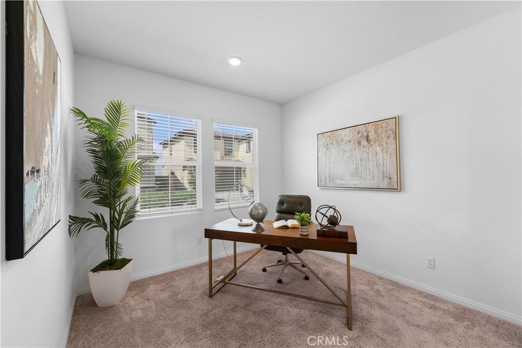 3918 E E Cambria Privado