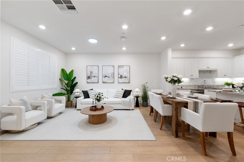 2612 Winston Court