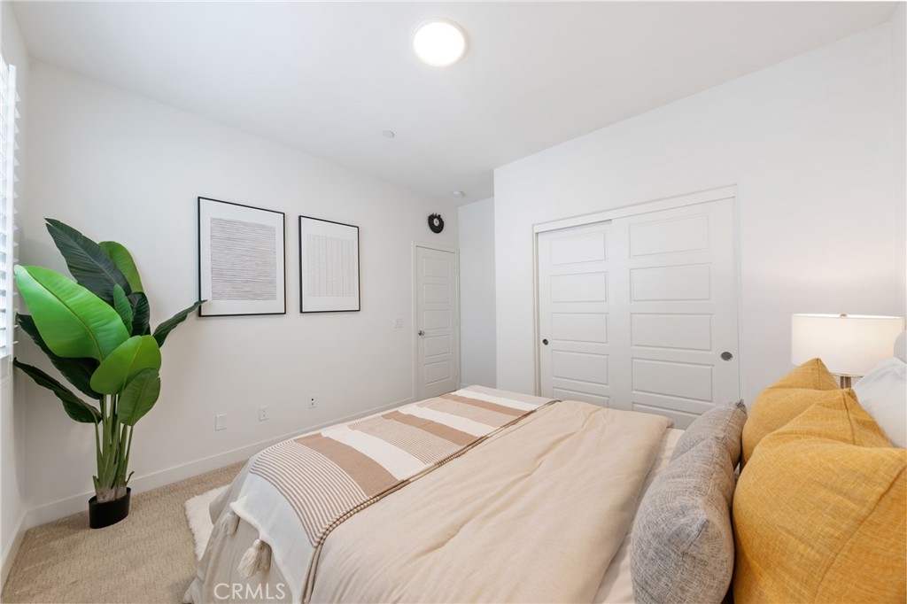 2612 Winston Court