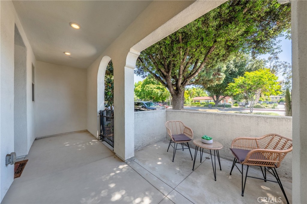 2612 Winston Court