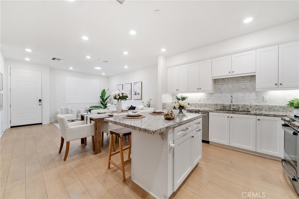 2612 Winston Court