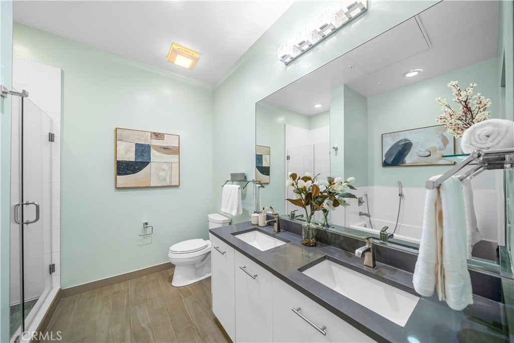 238 S Arroyo