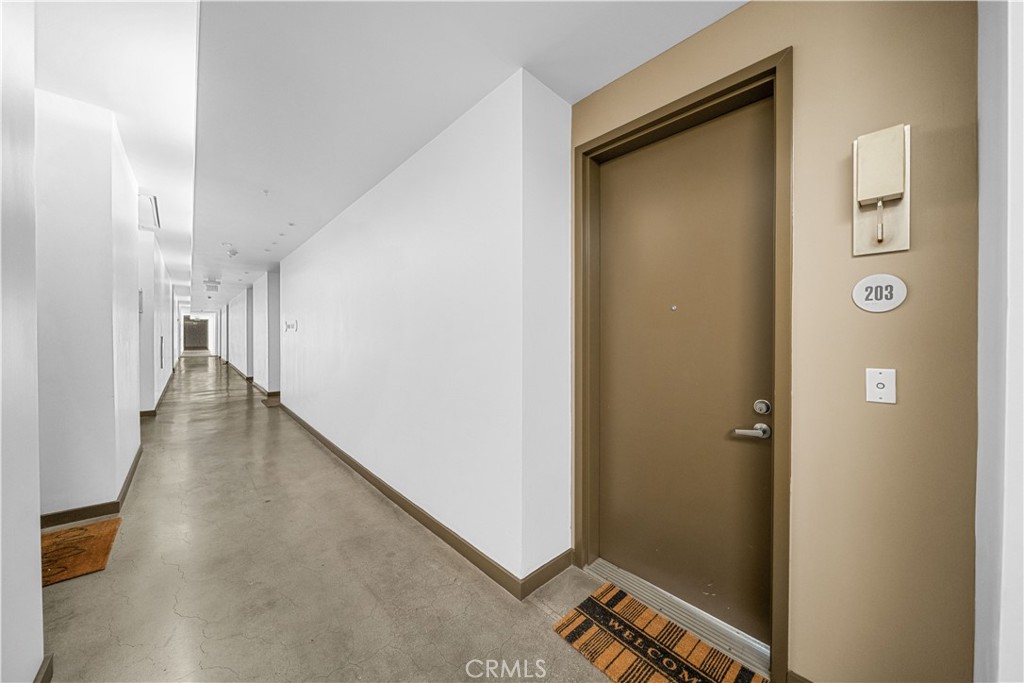 238 S Arroyo