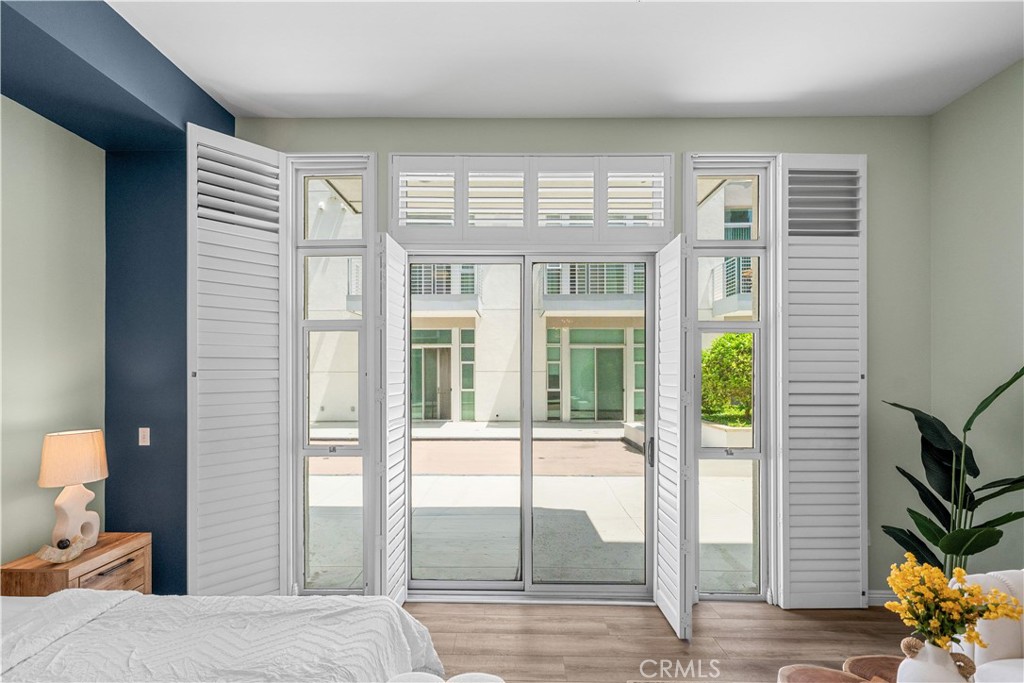 238 S Arroyo
