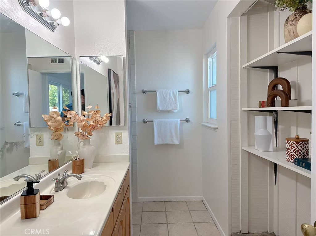 1370 Wake Forest