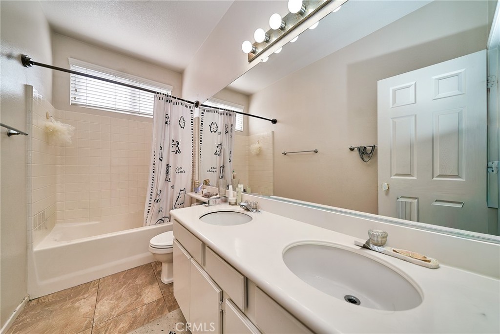 243 Seacountry ln