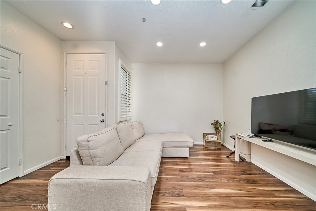243 Seacountry ln