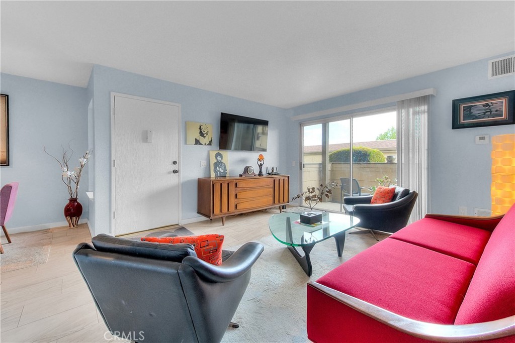 6351 Riverside 69