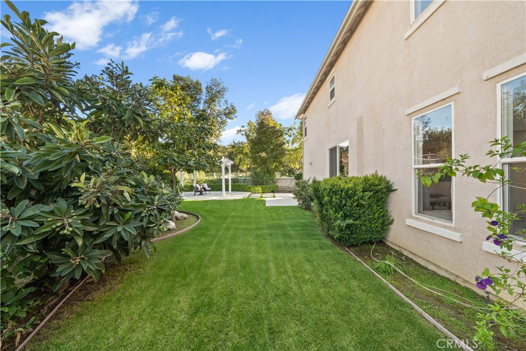 3271 Willow Hollow Road