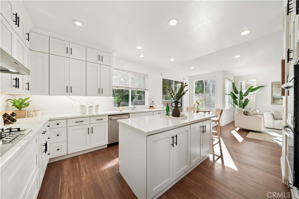 3271 Willow Hollow Road
