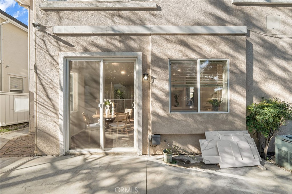 3271 Willow Hollow Road