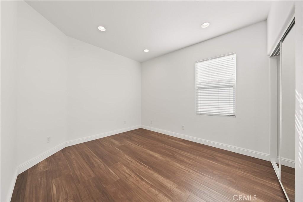 3271 Willow Hollow Road