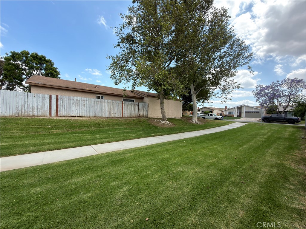 7120 Idyllwild Lane