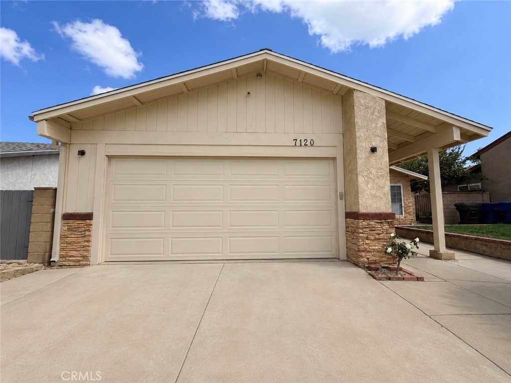 7120 Idyllwild Lane