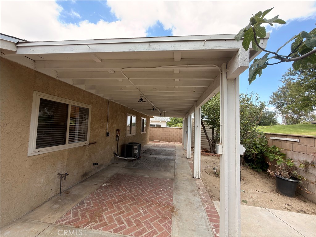 7120 Idyllwild Lane