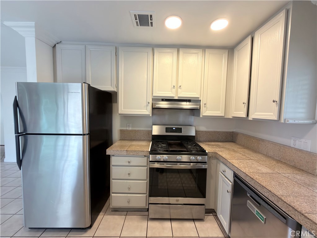 7120 Idyllwild Lane