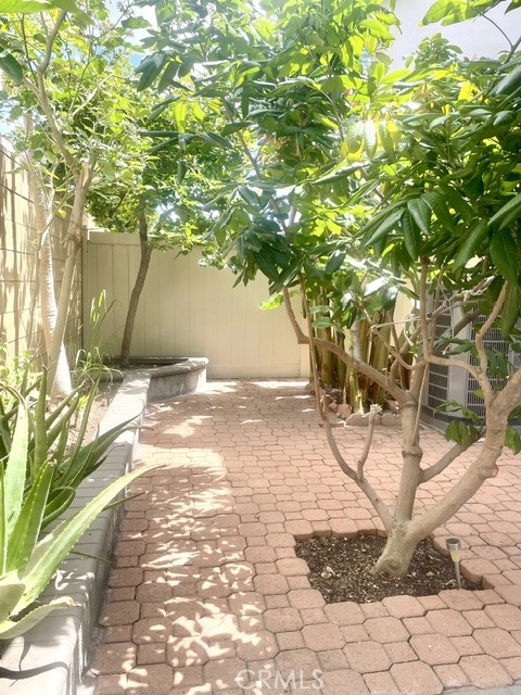 1224 S Cabernet Circle