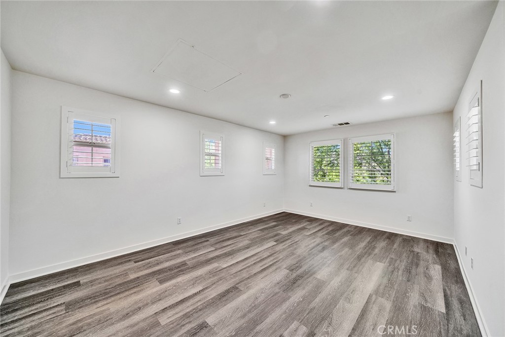 182 Finch