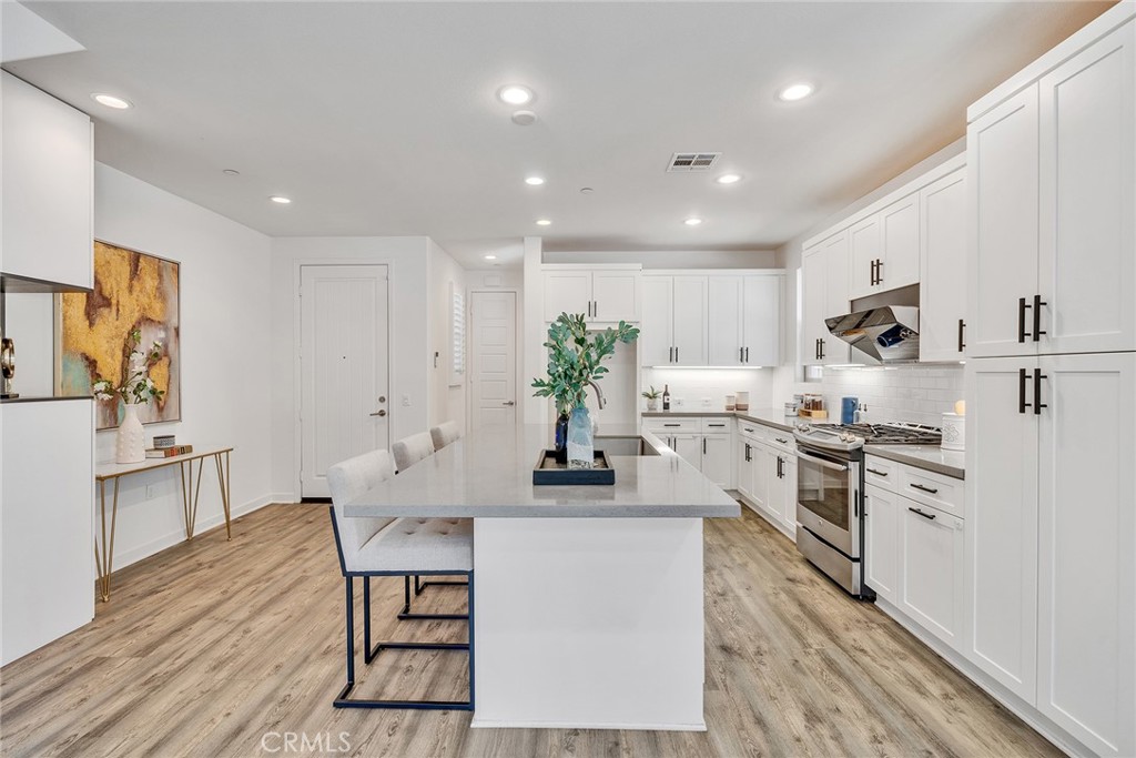 182 Finch