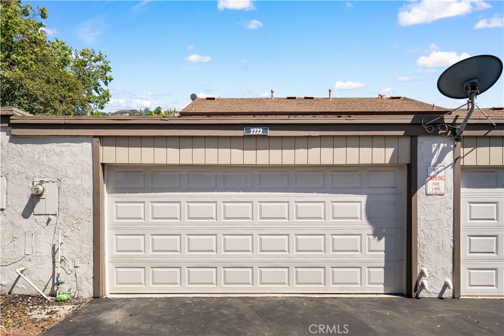 2222 Shady Hills