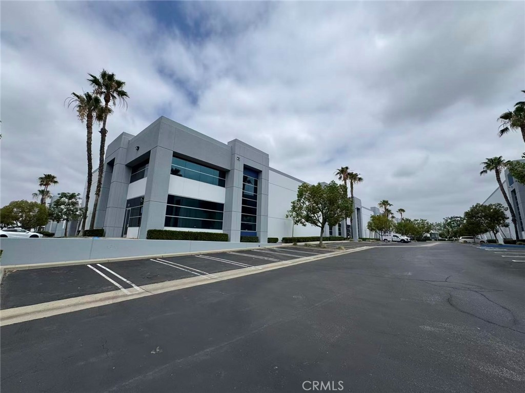 4230 E. Airport Dr