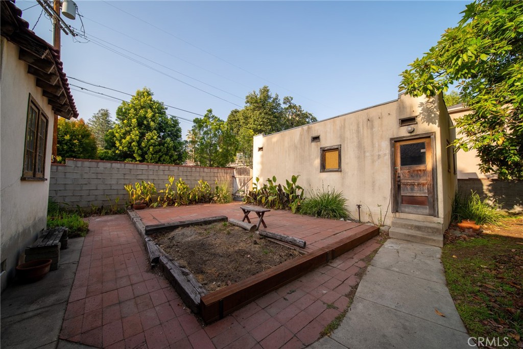 234 N Magnolia