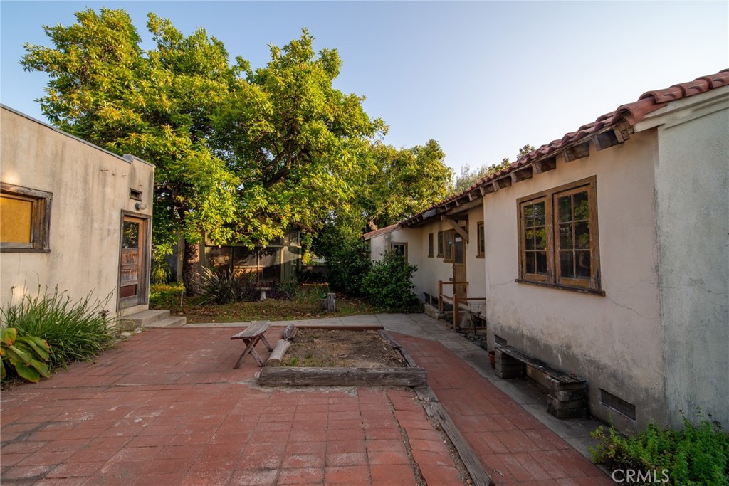 234 N Magnolia