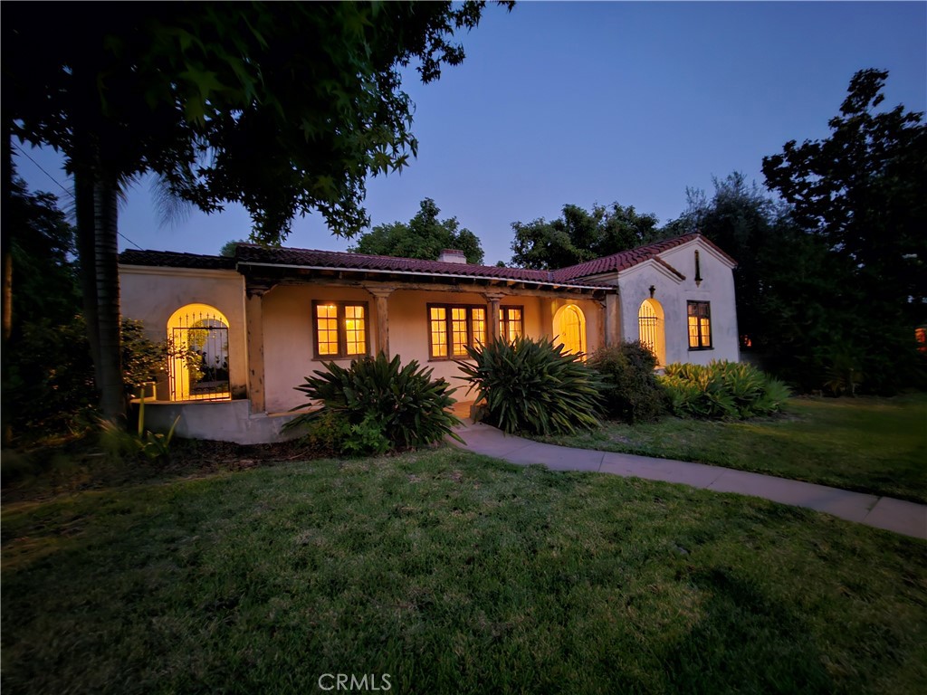 234 N Magnolia