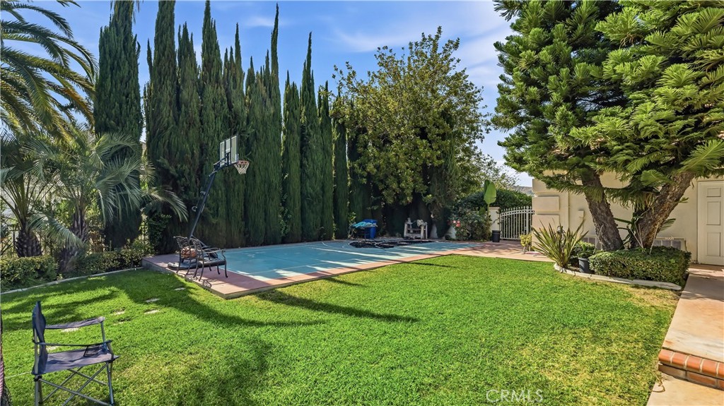 21866 Buckskin Drive