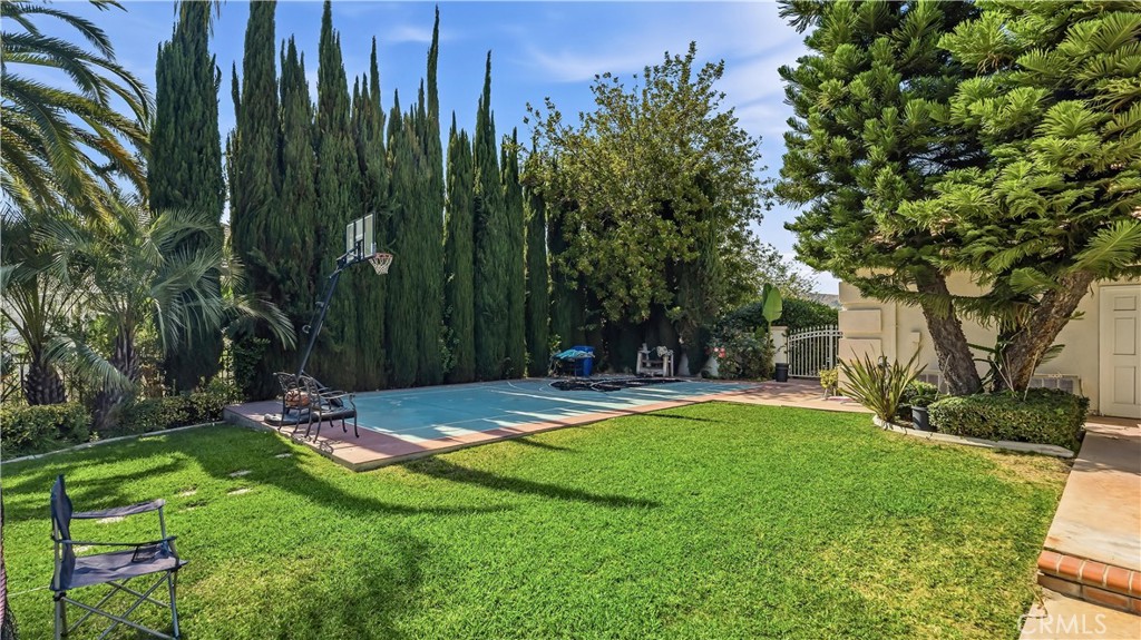 21866 Buckskin Drive