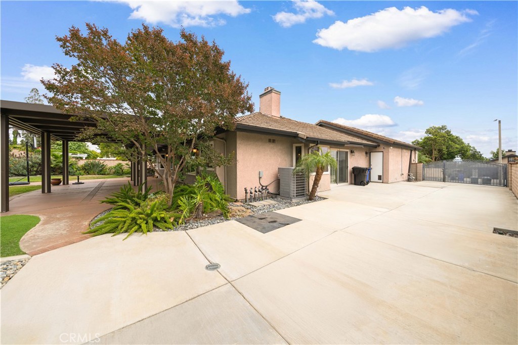 9522 Orange Street