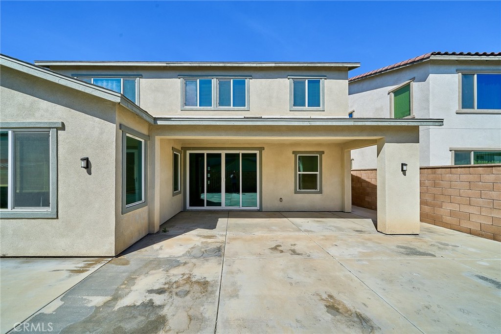 2622 E Embry Lane