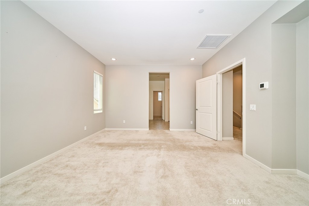 2622 E Embry Lane